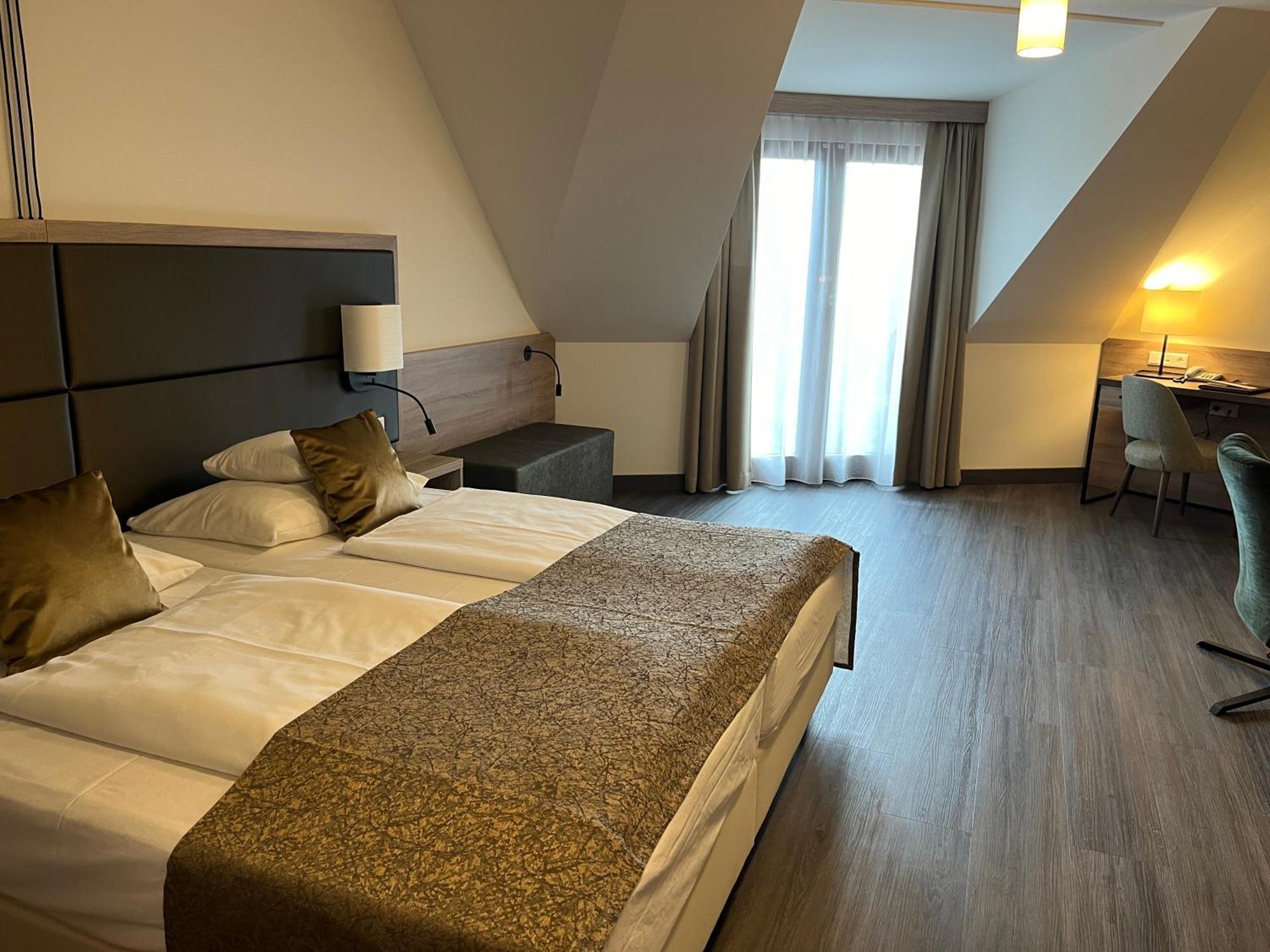 Flair Park Hotel Ilshofen Eksteriør bilde